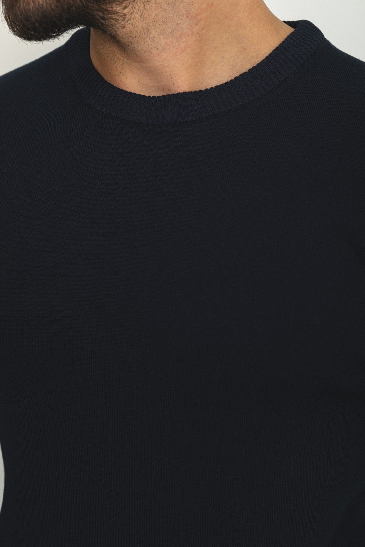 Dark Blue Color Elastan And Viscose Fabric With Crew Neck And Long Sleeved Detail Casual Men's Knitwear