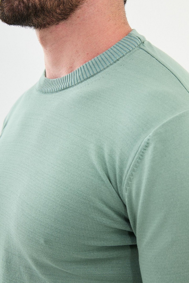 Unripe Almond Color Crew Neck Design Classic Men's Knitwear