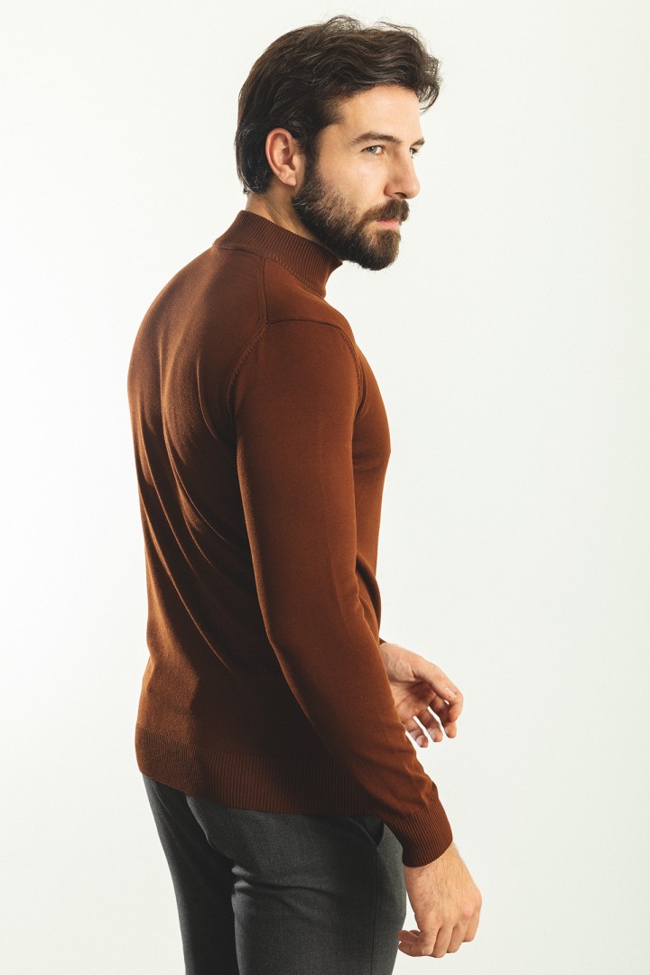 Tile Color Viscose And Elastane Fabric With Mock Turtleneck Detail Casual Men'S Knitwear