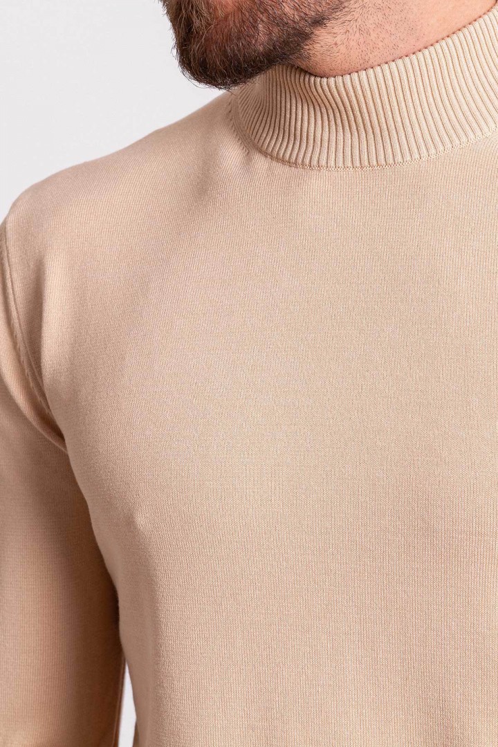 Beige Elastic Fabrics With Mock 