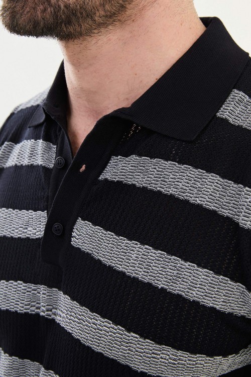 Dark Blue Color Striped Design Casual Men's Knit Tshirt