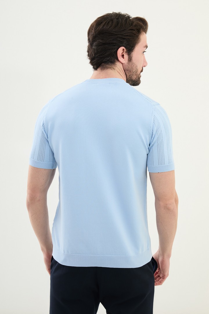 Blue Color Figured Design Casual Men's Knit Tshirt