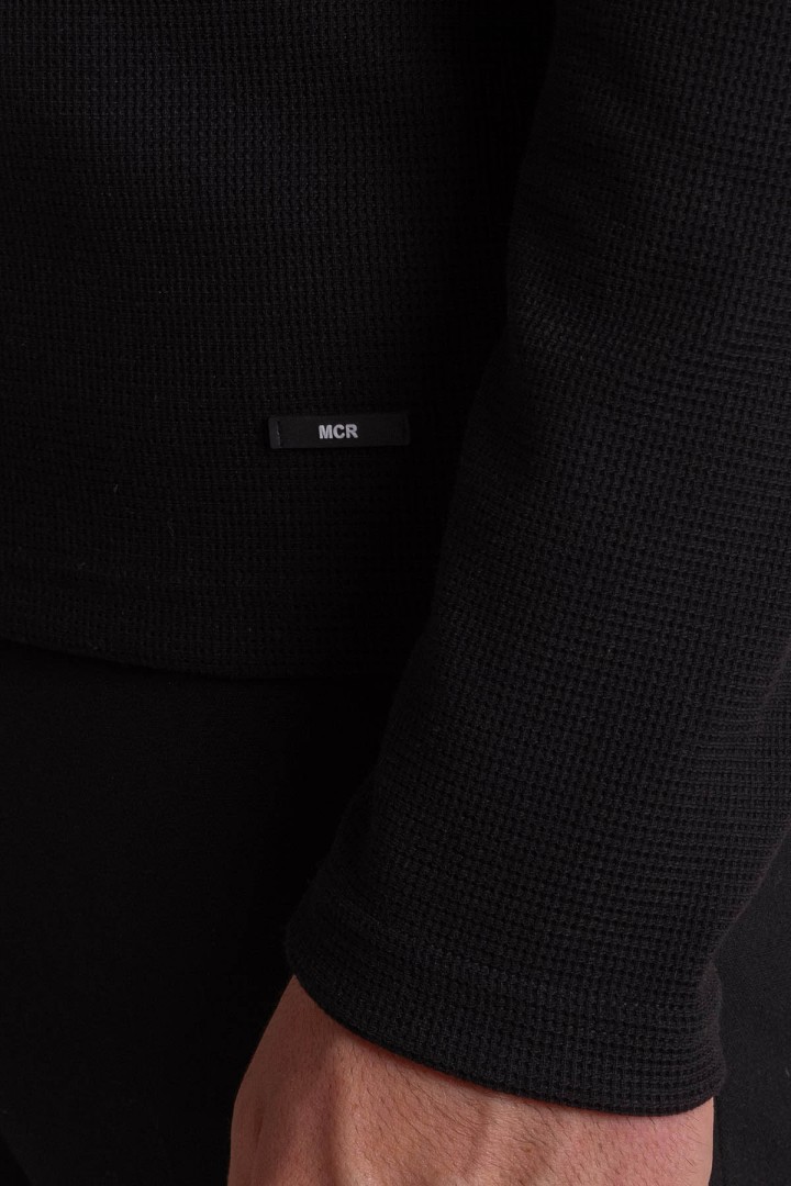 Black Color Cotton And Elastane Fabric With Long Sleeved Crew Neck Detail Casual Mens T Shirt