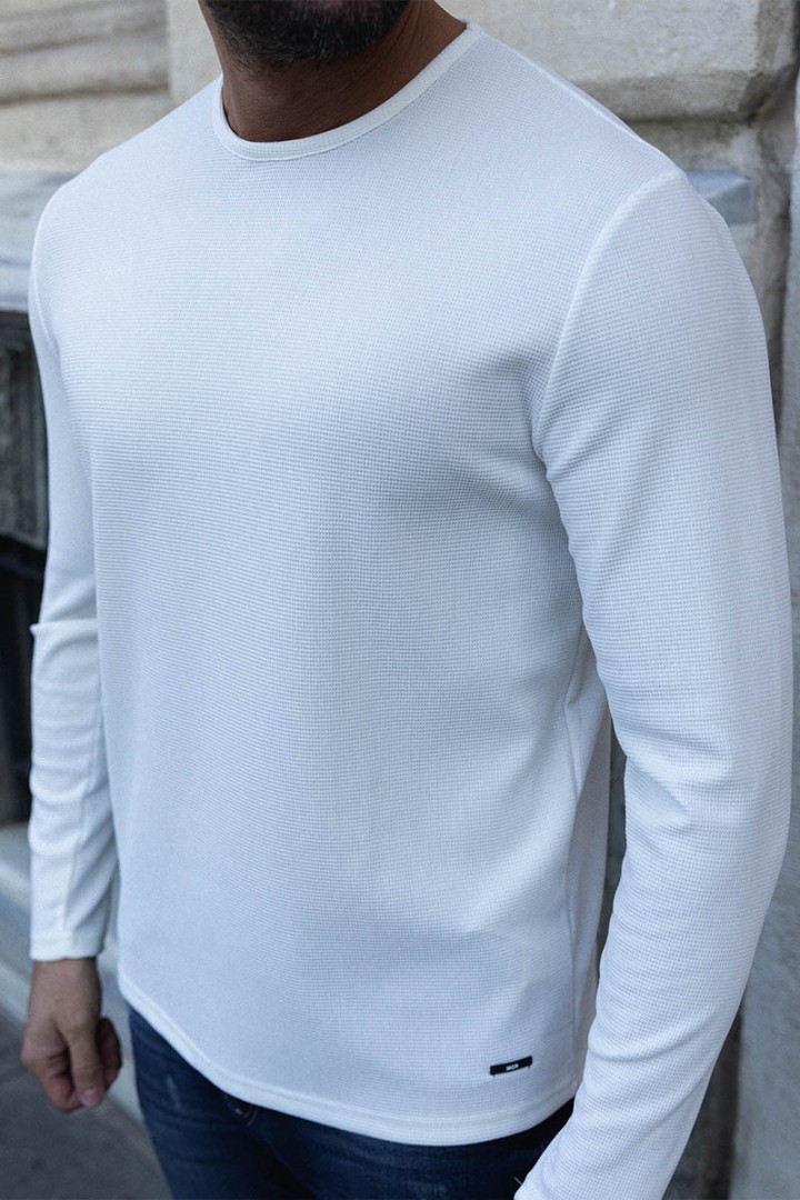 Ecru Color Cotton And Elastane Fabric With Long Sleeved Crew Neck Detail Casual Mens T Shirt