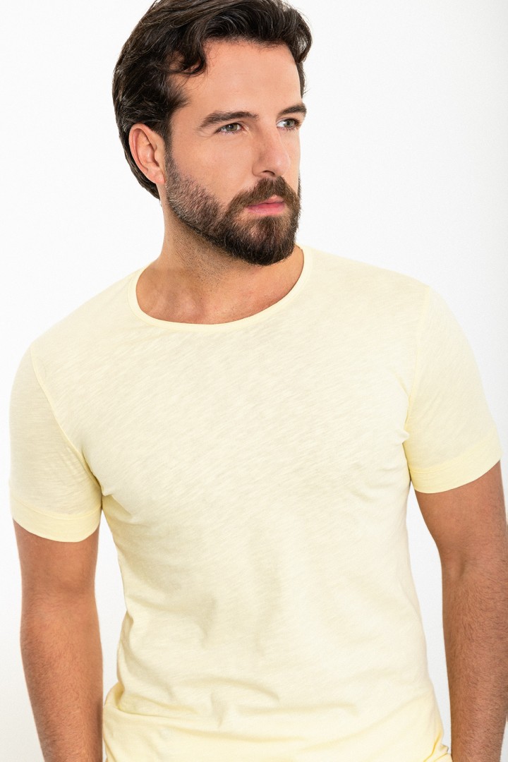 Yellow Color Crewn Neck Design Casual Cotton Men's Tshirt